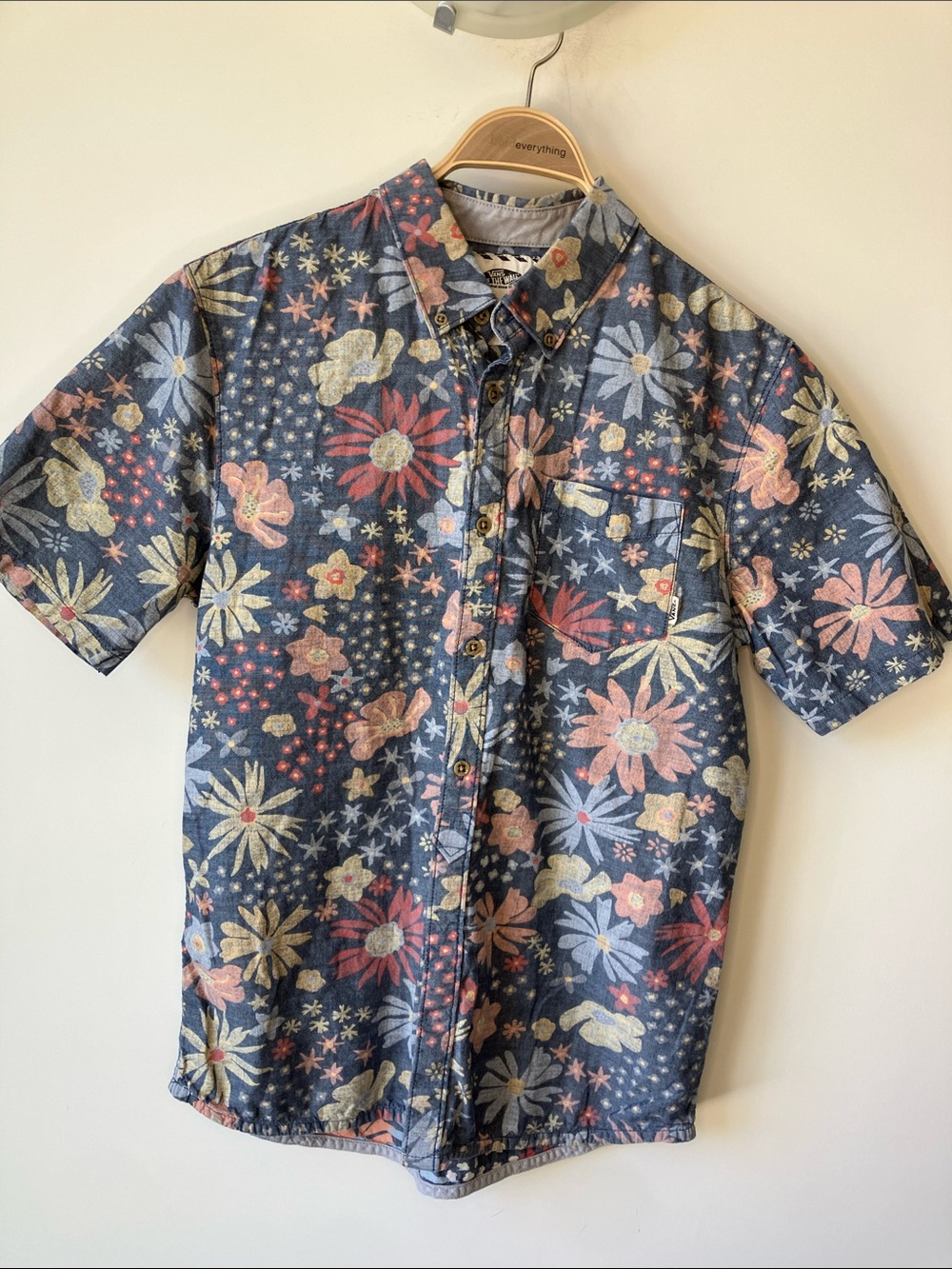 VANS OFF THE WALL Hawaiian Button Up Blue Shirt w/ Floral Pattern Men’s Size M